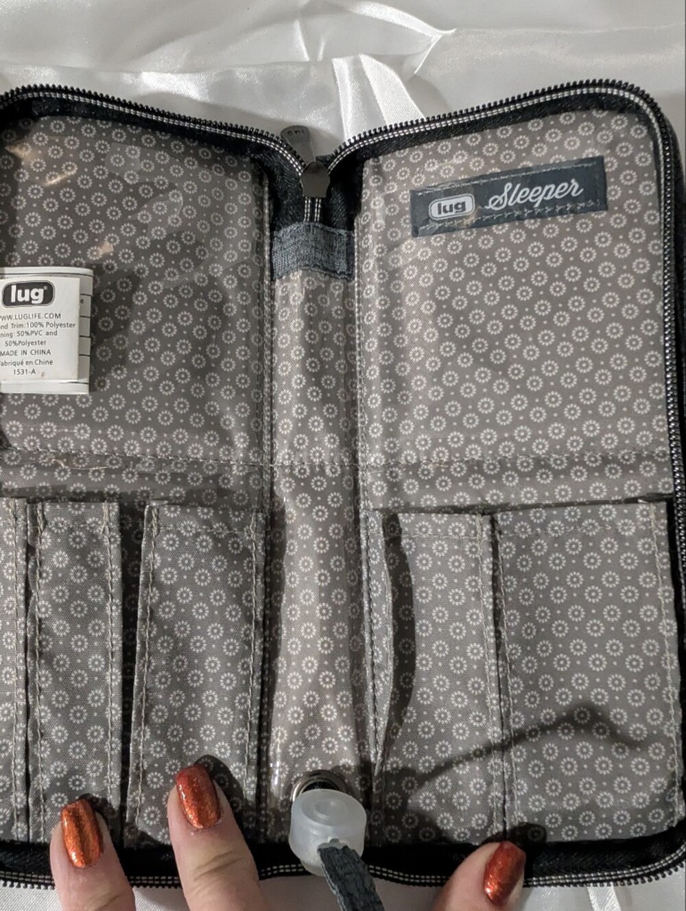 lug Gray Patterned Sleeper Cosmetic Case